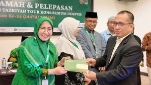 Lepas 217 Jemaah Haji Khusus, CEO Tazkiyah Tour Ingatkan Jemaah Agar Tidak Segan Komplain ke Pembimbing Haji 9 Pelepasan Haji Tazkiyah Tour